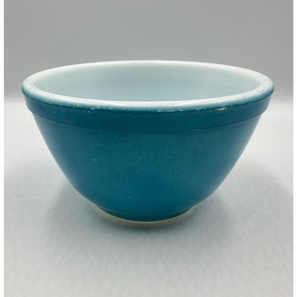 Vintage Pyrex Primary Blue 401 Nesting Mixing Bowl 1.5 pt - Picture 2 of 7